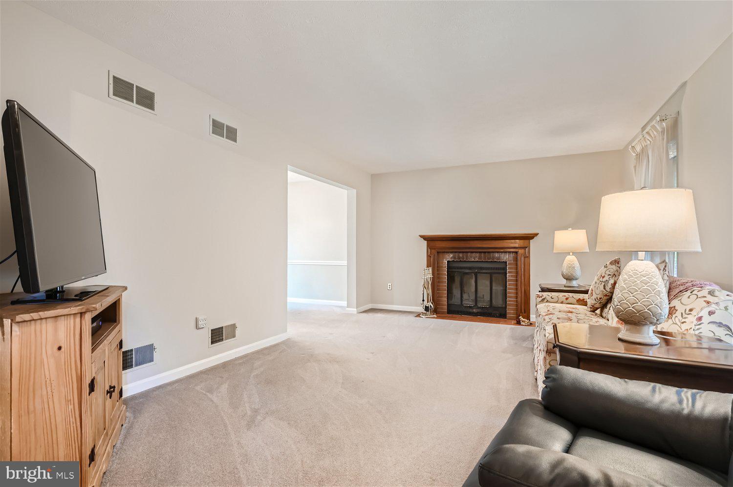 BRIMFIELD - Residential