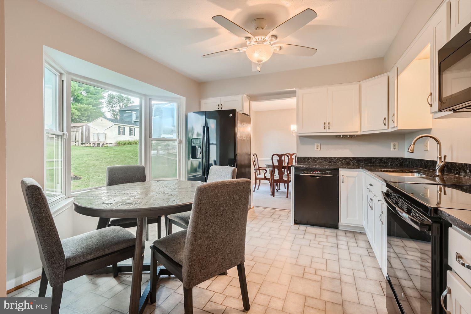 BRIMFIELD - Residential