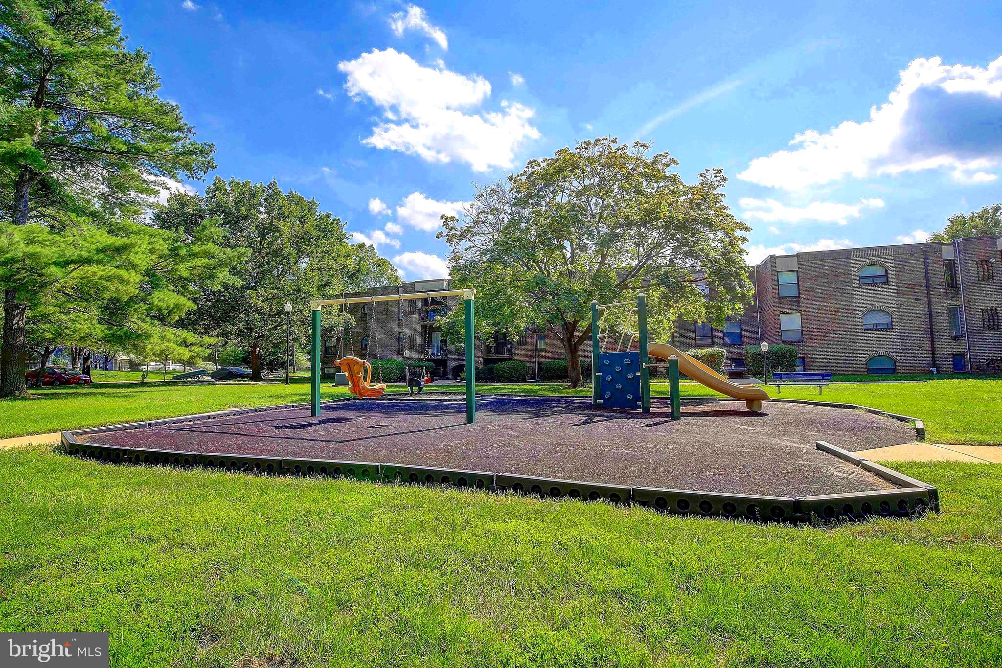 FAIRWINDS ON SEVERN - Residential