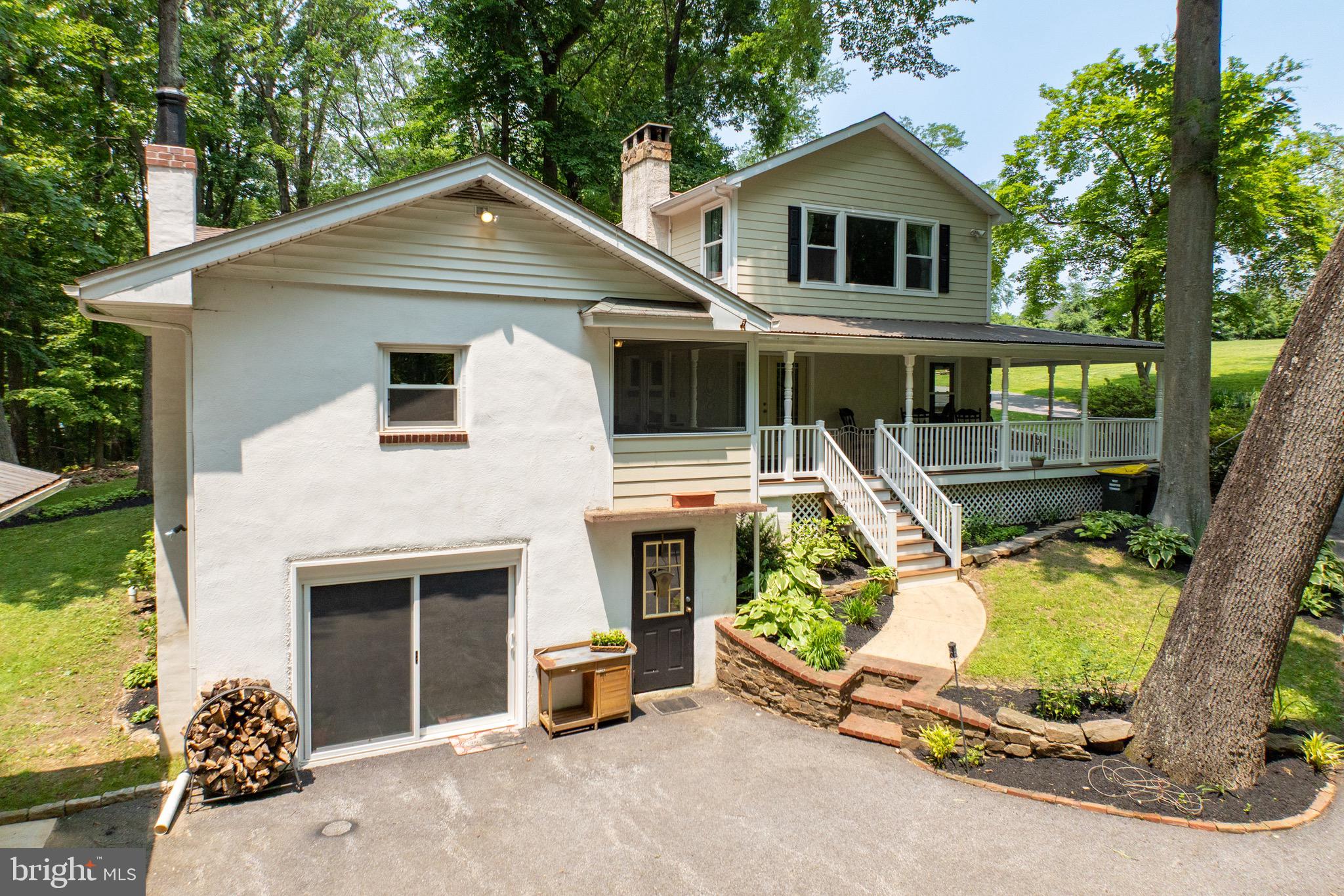 1873 BERUE DRIVE