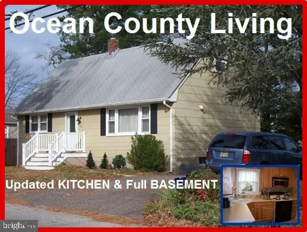 40 Spruce Street, Beachwood, NJ 08722