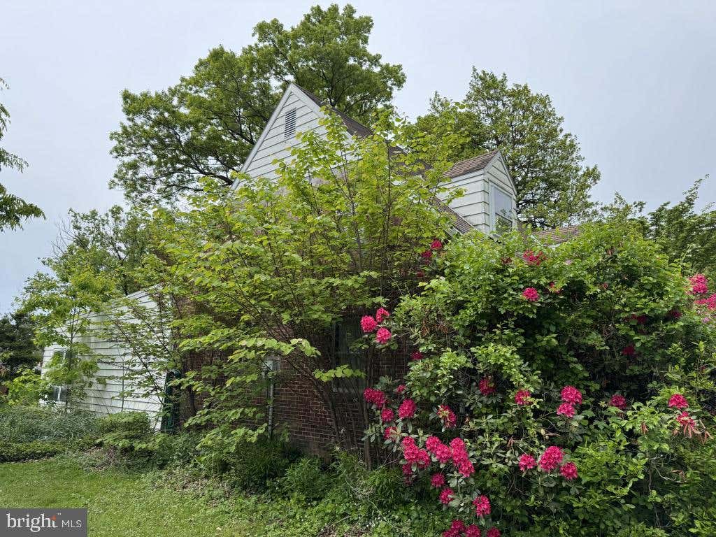 Photo of 1996 Park Plaza, LANCASTER, PA 17601 (MLS # PALA2089414)
