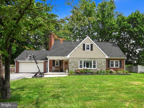 Photo of 13 Pleasant Drive, LANCASTER, PA 17602 (MLS # PALA2073098)