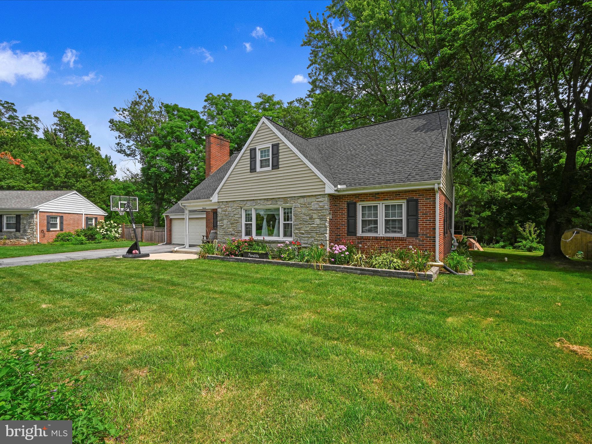 13 PLEASANT DRIVE
