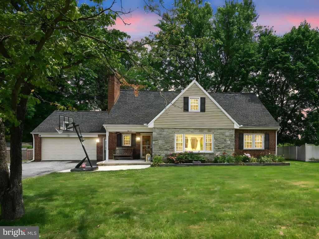 Photo of 13 Pleasant Drive, LANCASTER, PA 17602 (MLS # PALA2073098)