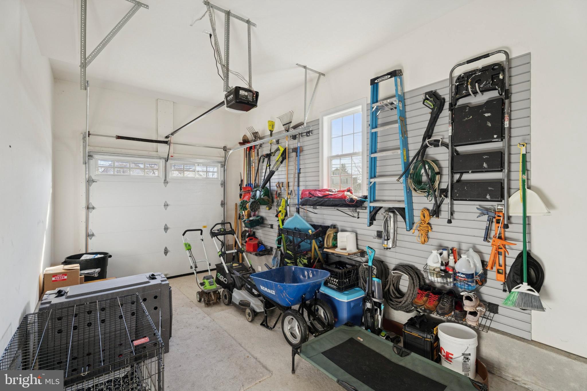 OAKMONT - Residential