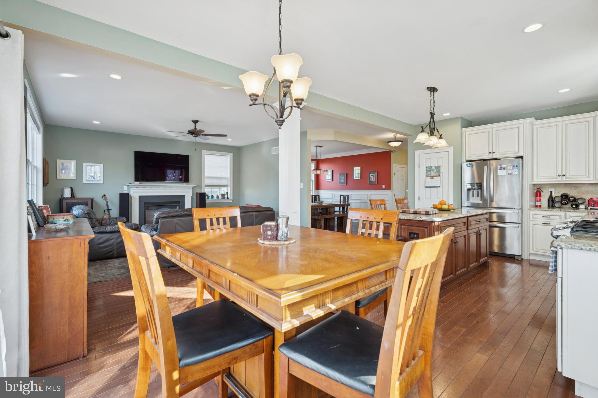 OAKMONT - Residential