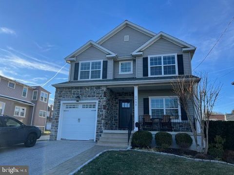 Homes For Sale - 2058 Bellemead Avenue<br/> HAVERTOWN, PA 19083