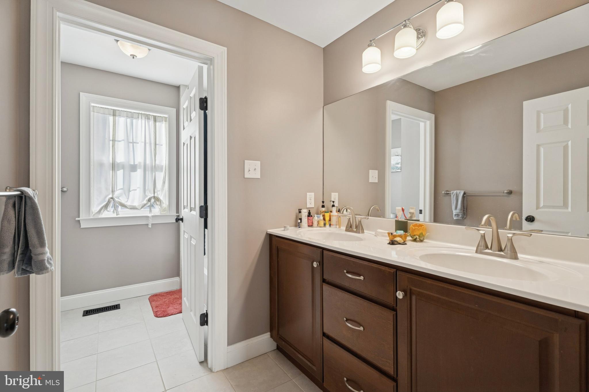 OAKMONT - Residential