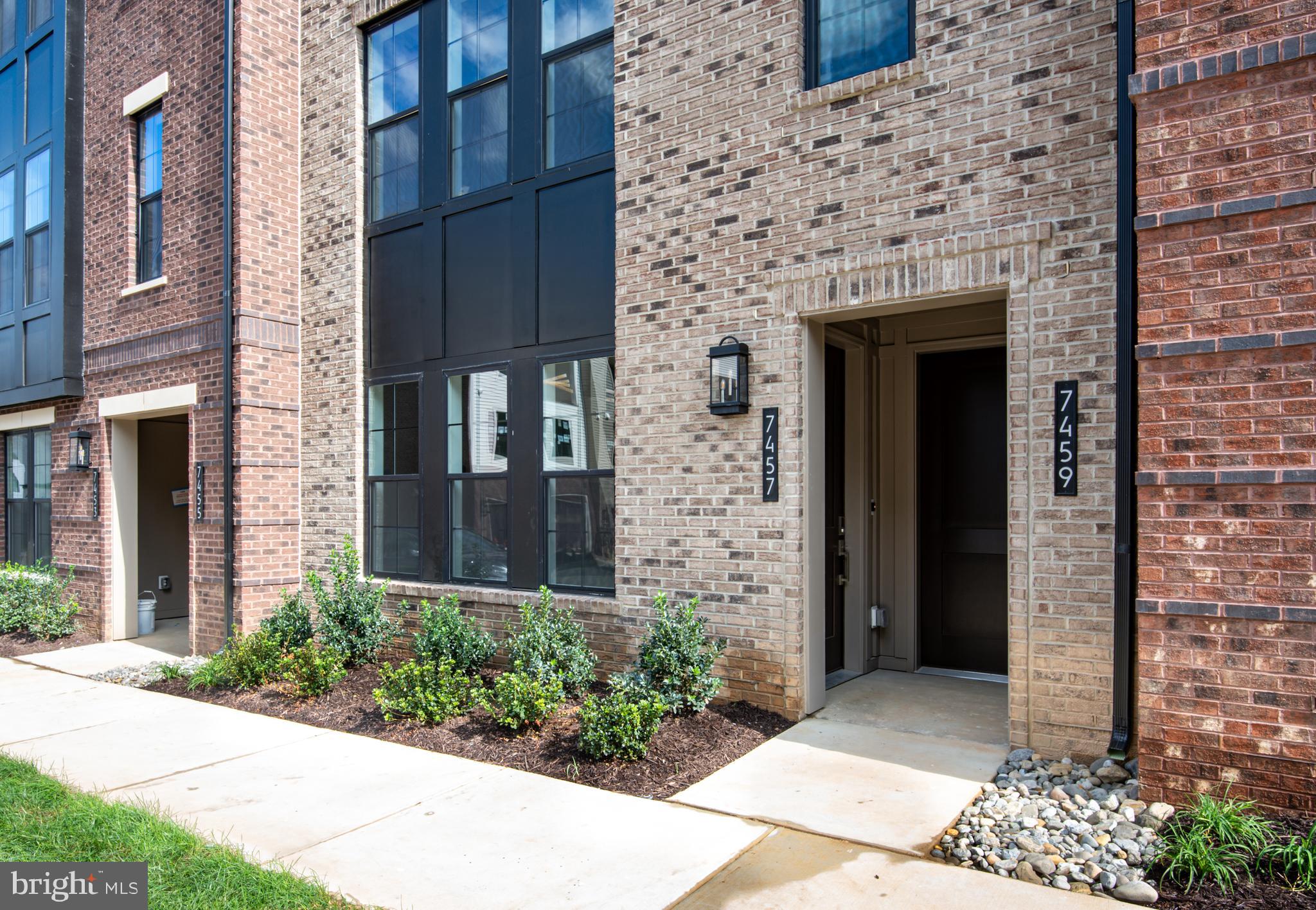 UNION PARK AT MCLEAN - Residential Lease