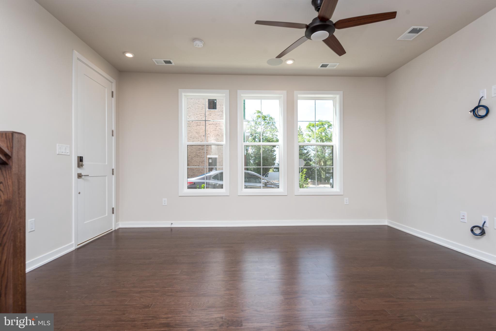 UNION PARK AT MCLEAN - Residential Lease