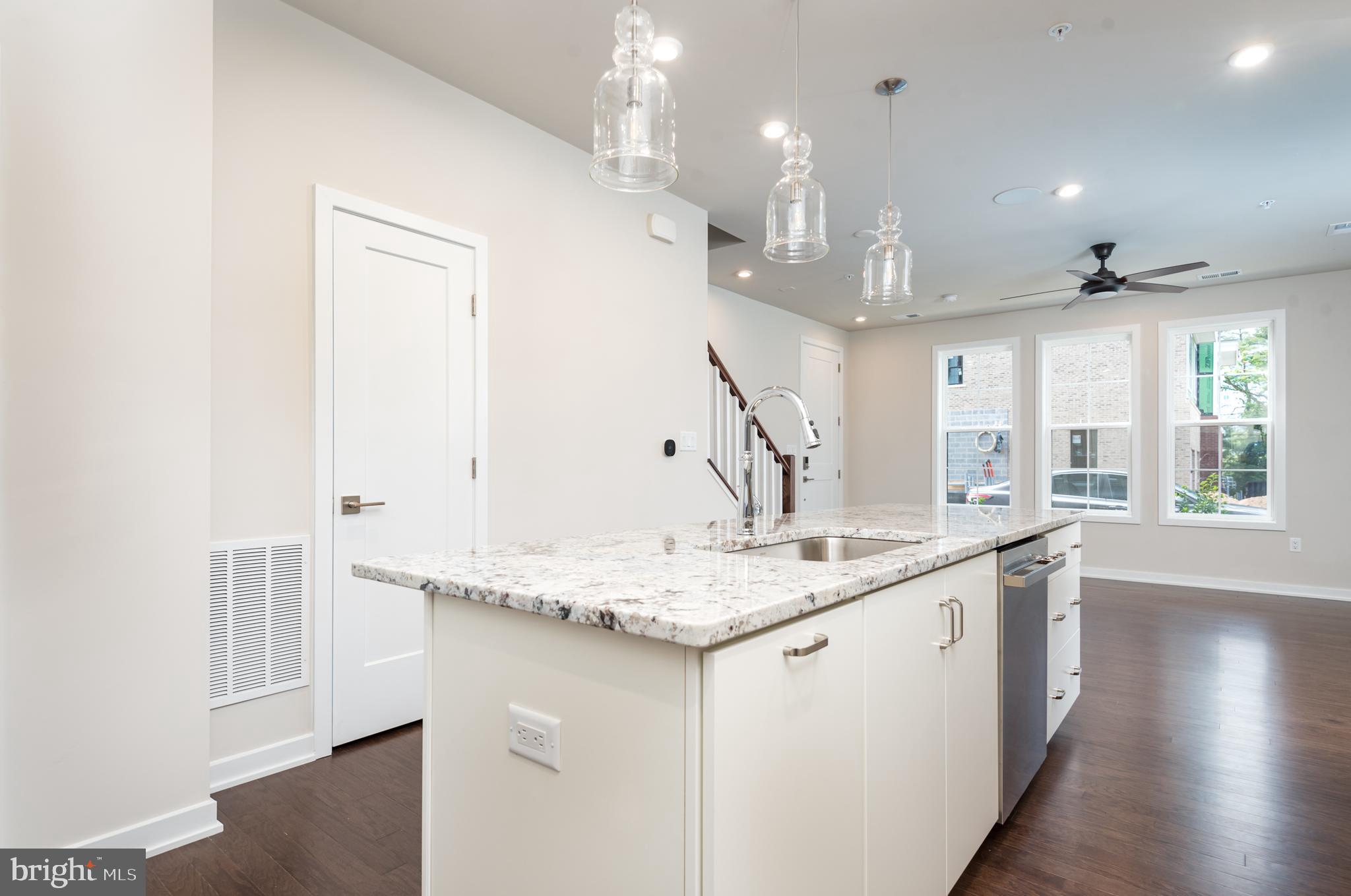 UNION PARK AT MCLEAN - Residential Lease