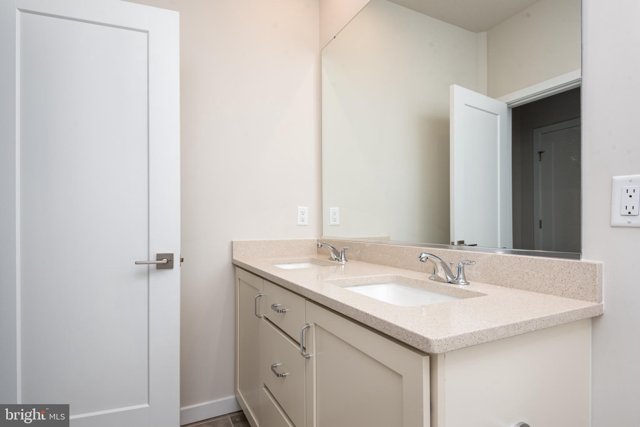 UNION PARK AT MCLEAN - Residential Lease