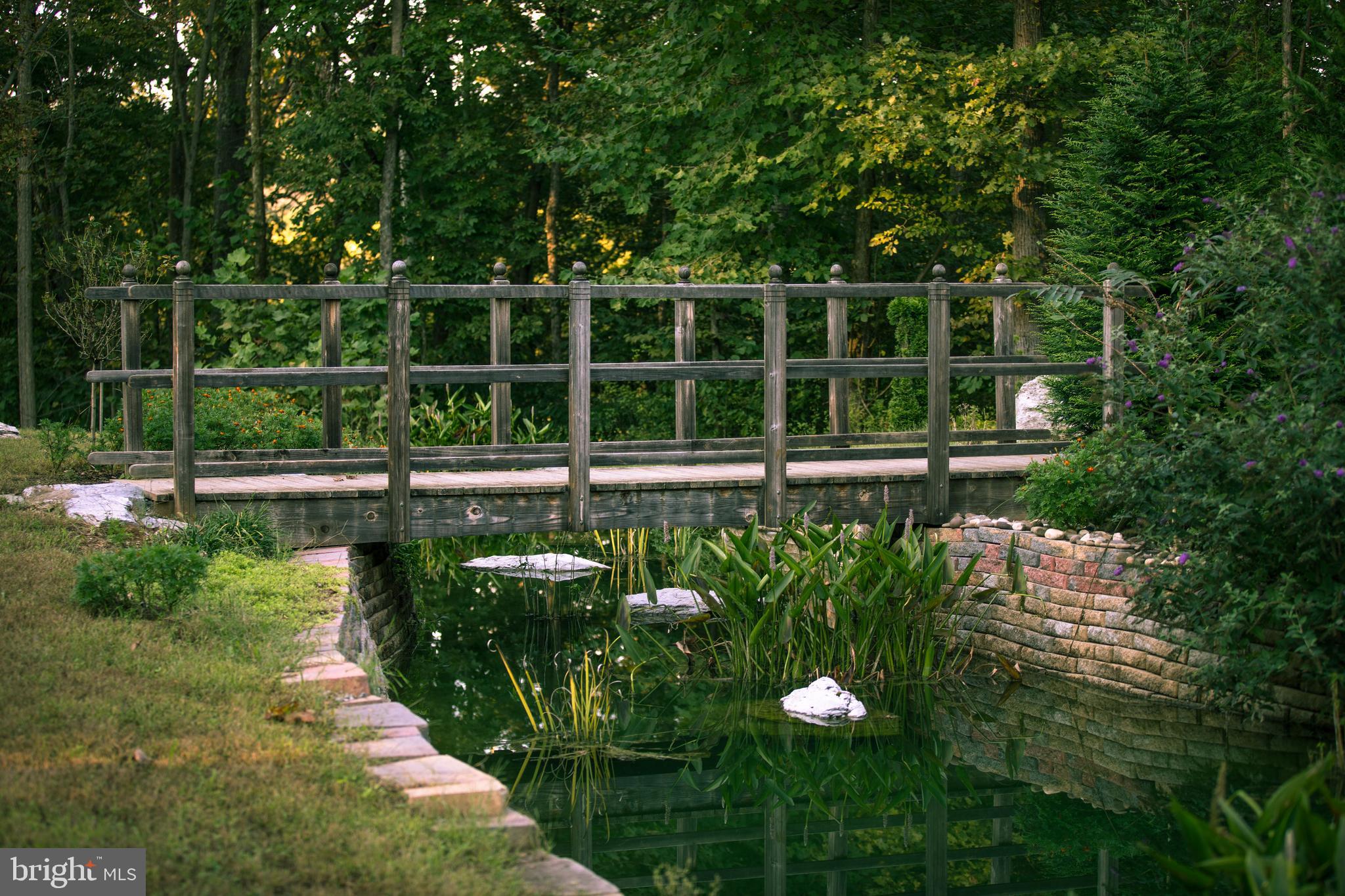 SHEPHERDS COVE - Residential