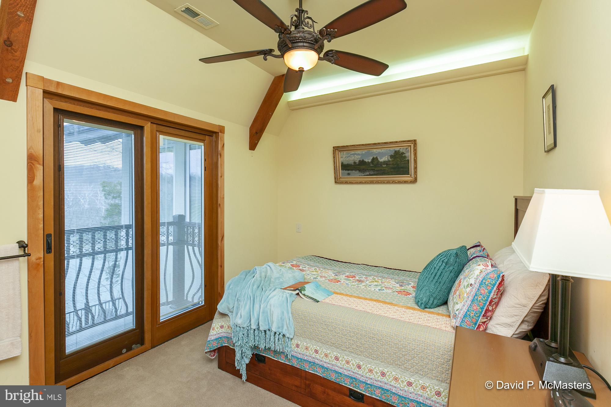 SHEPHERDS COVE - Residential