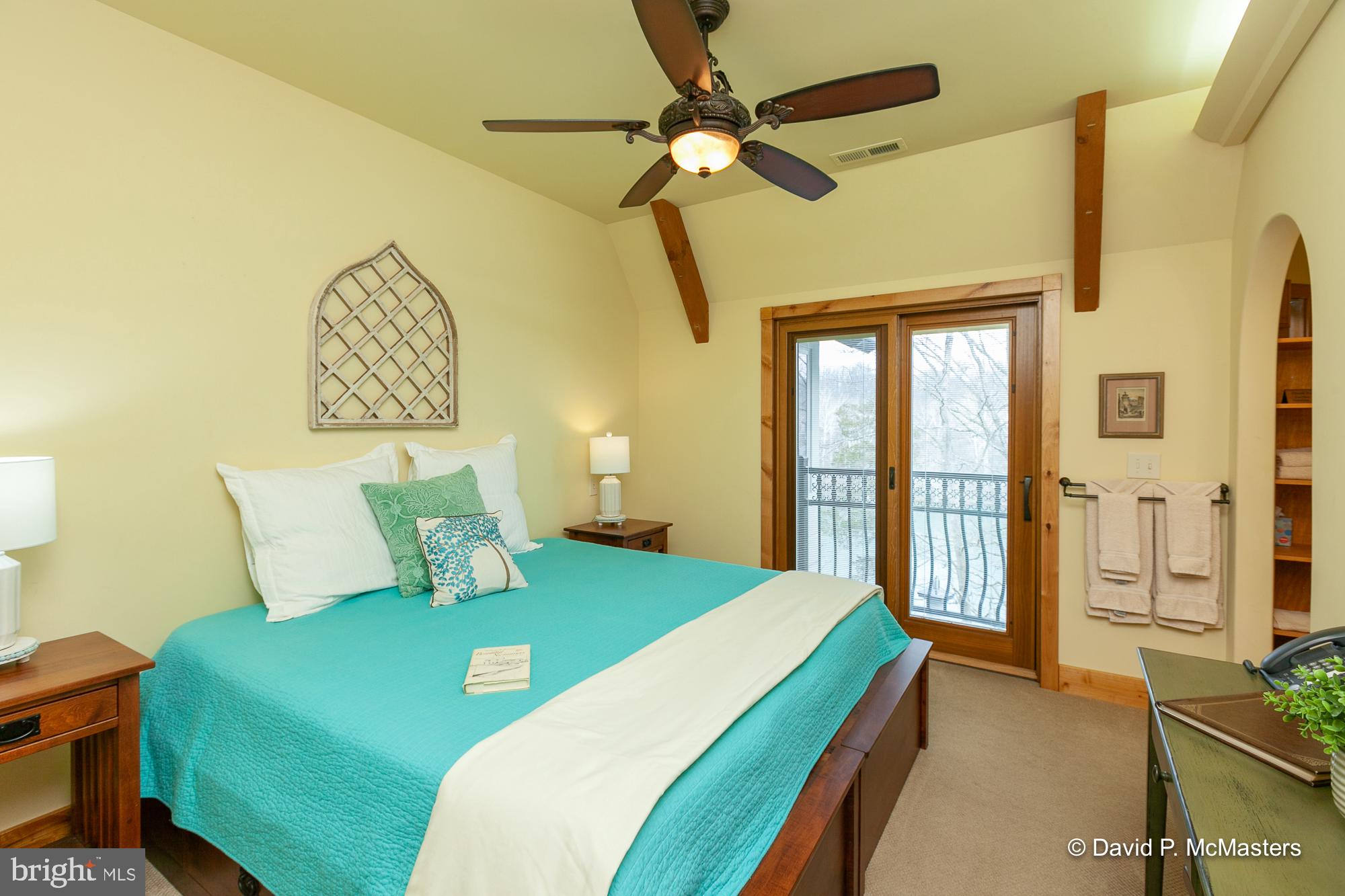 SHEPHERDS COVE - Residential