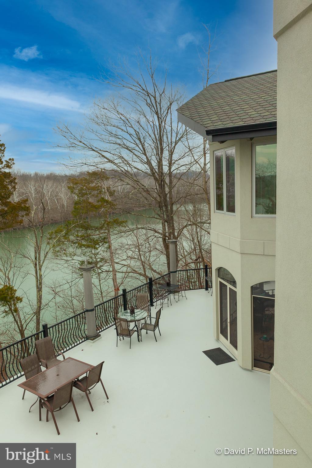 SHEPHERDS COVE - Residential