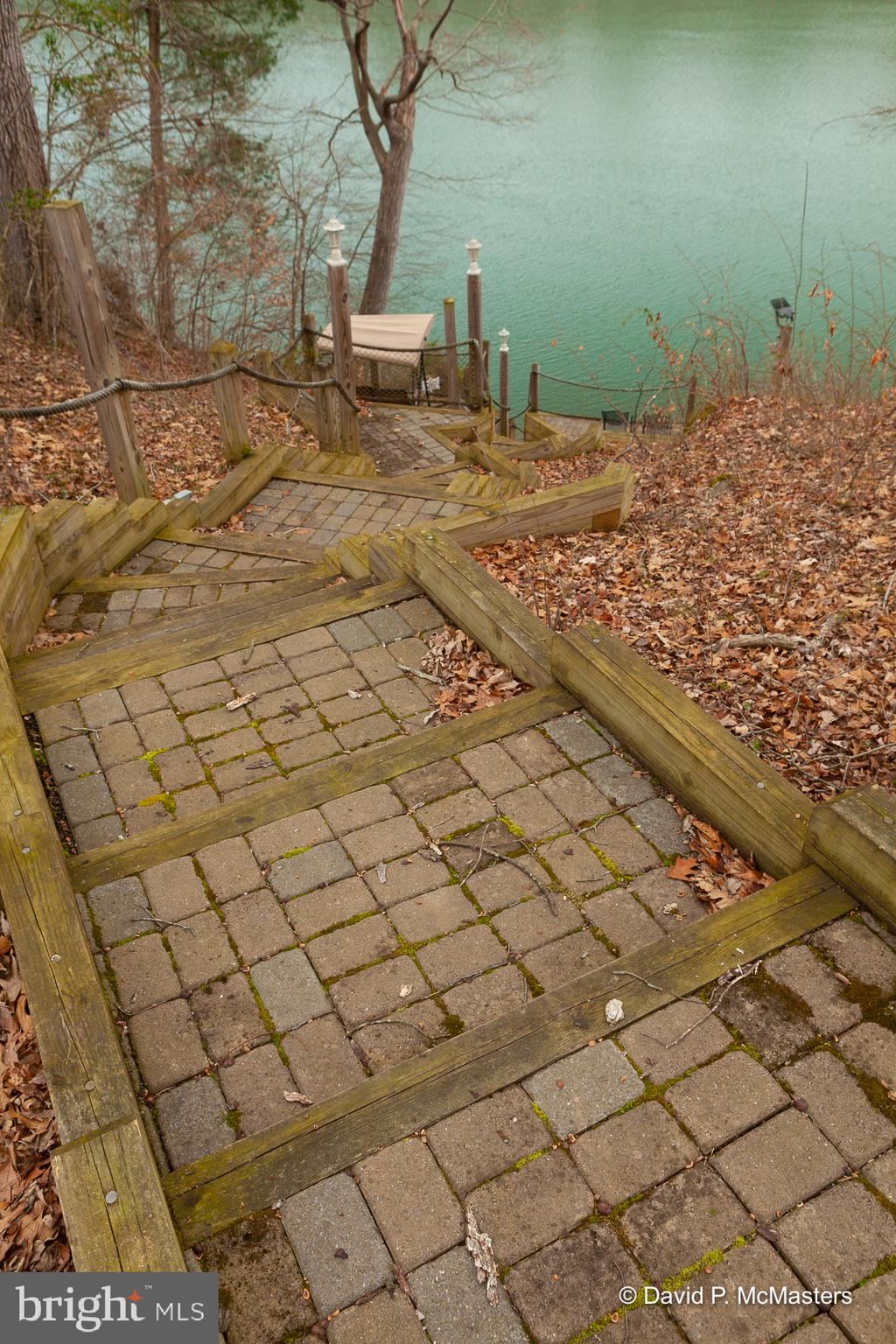 SHEPHERDS COVE - Residential