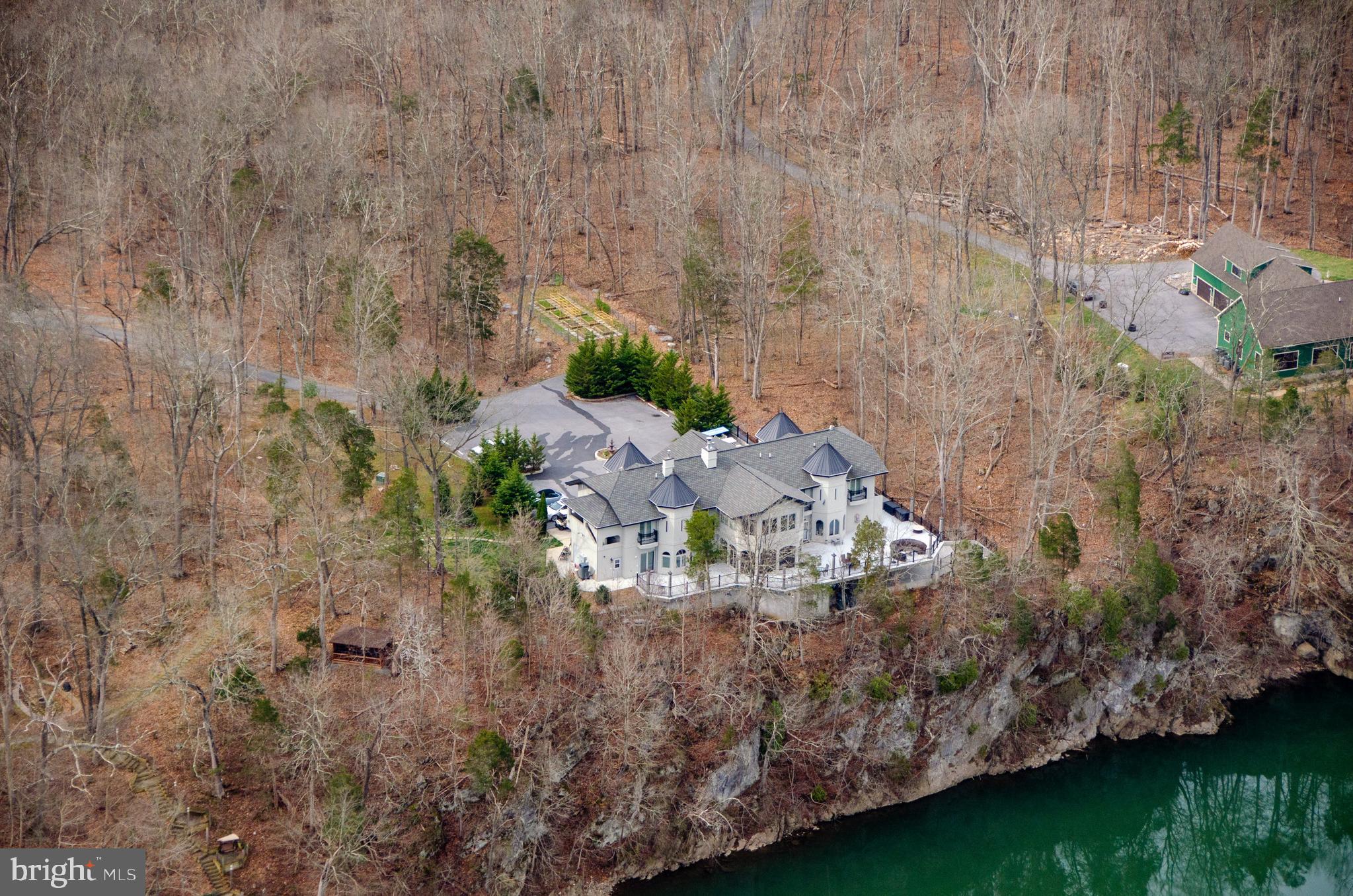 SHEPHERDS COVE - Residential