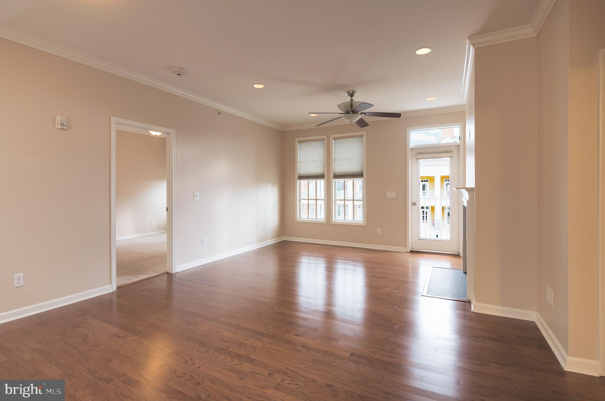 12001 OLD VINE BOULEVARD 3E306