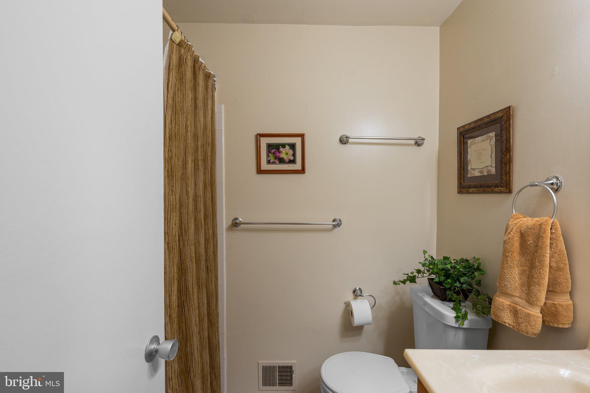 MARLTON - Residential