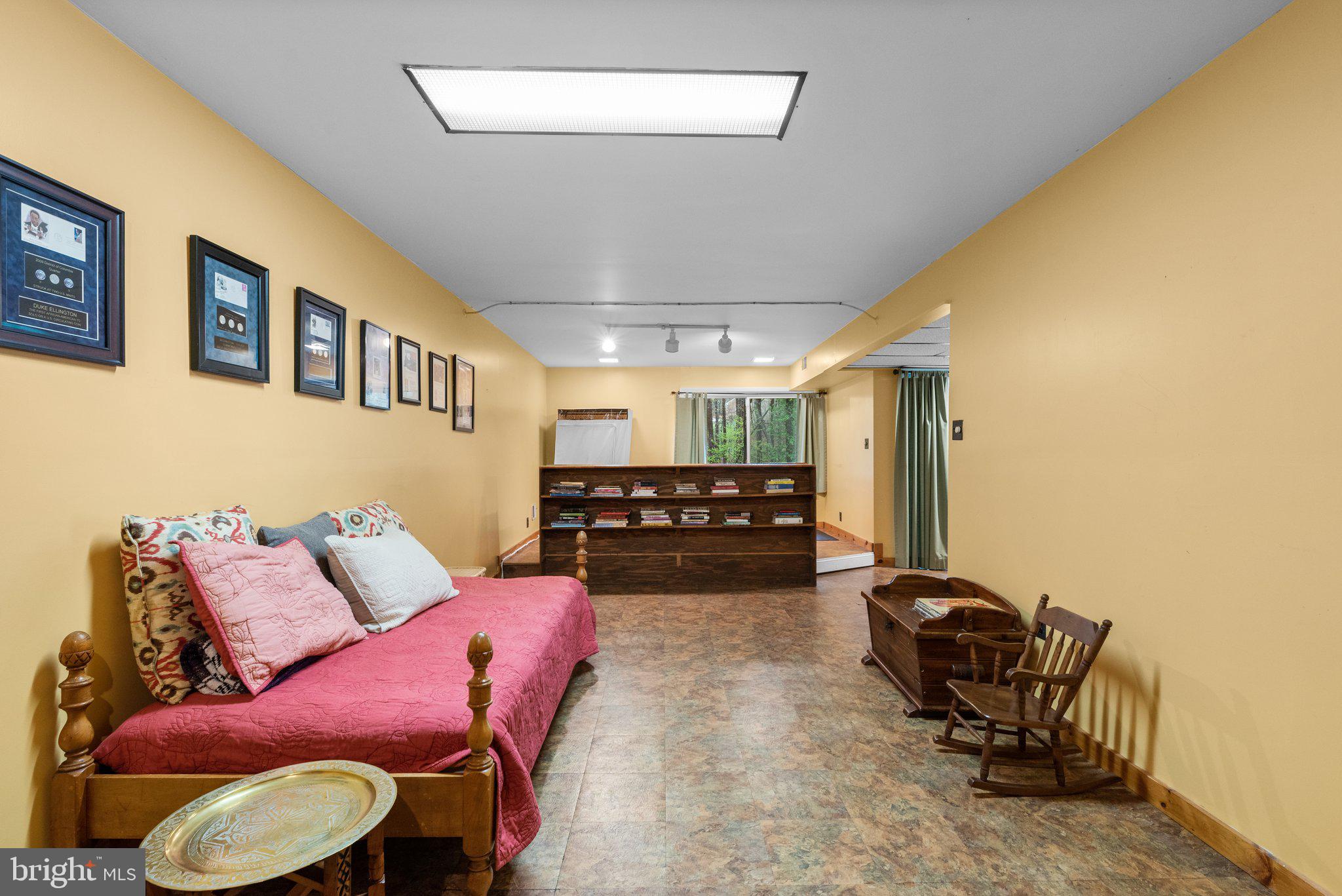 MARLTON - Residential