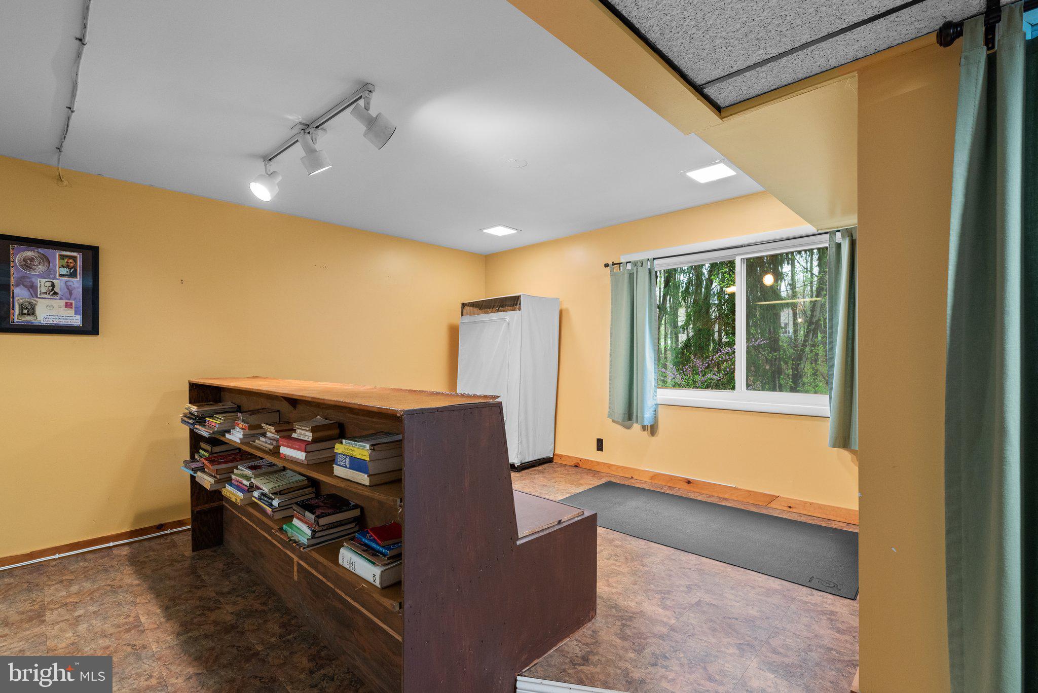 MARLTON - Residential