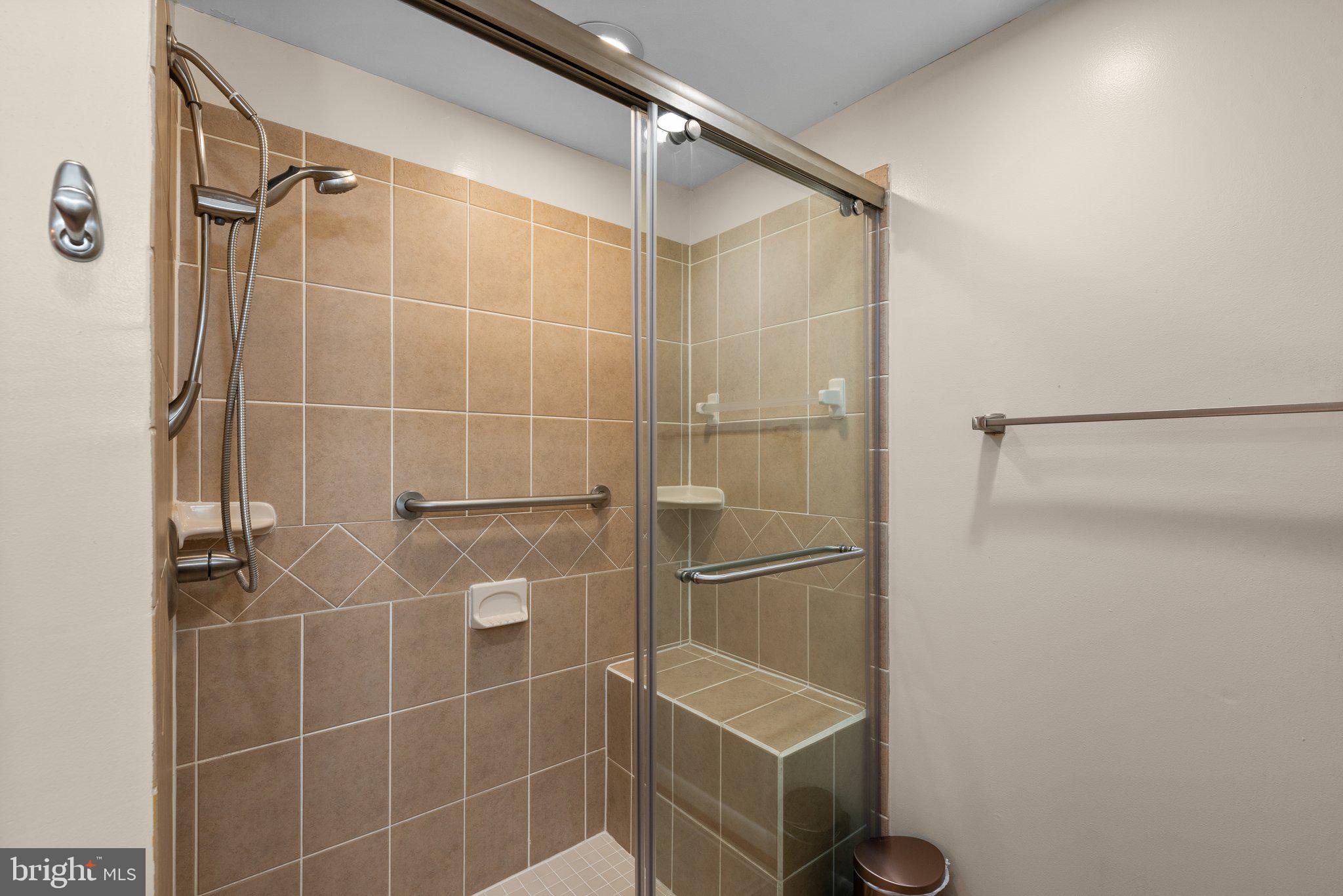 MARLTON - Residential