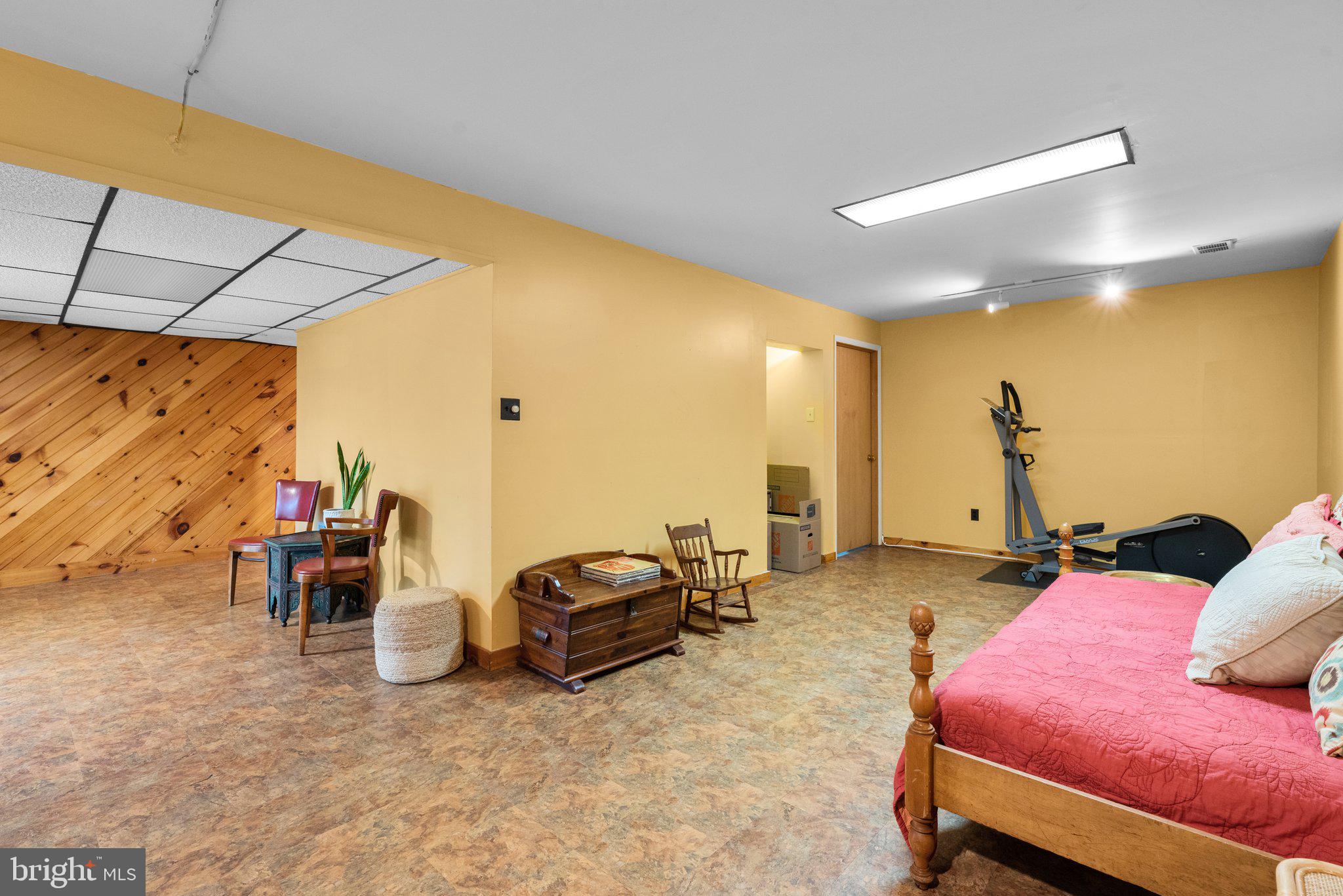 MARLTON - Residential