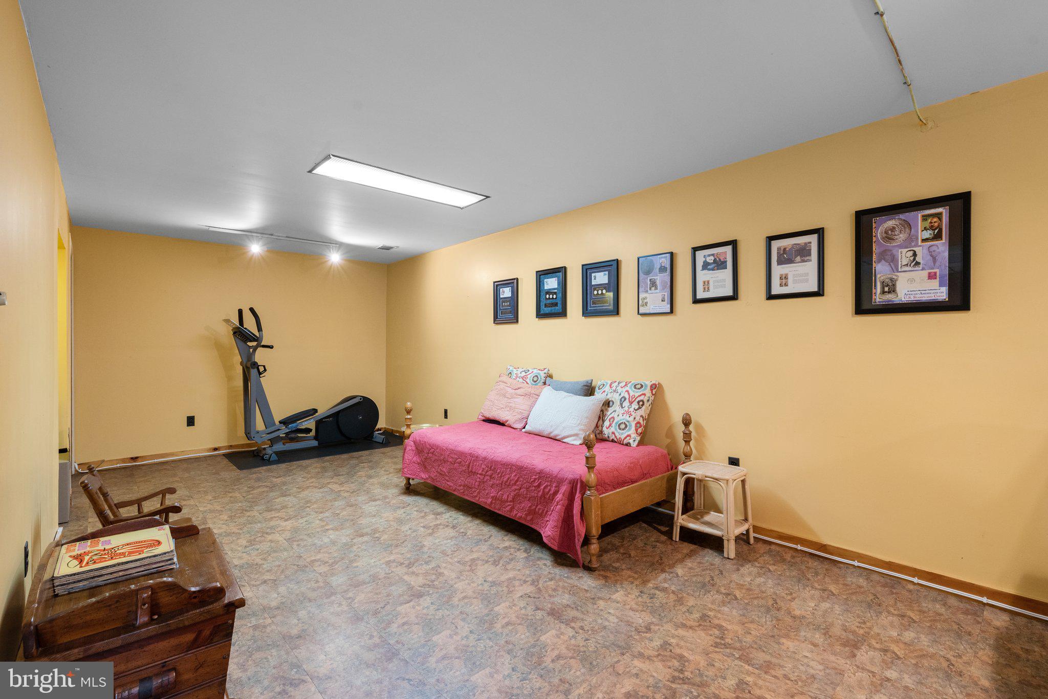 MARLTON - Residential