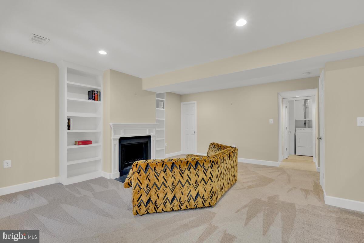 INVERNESS FOREST - Residential