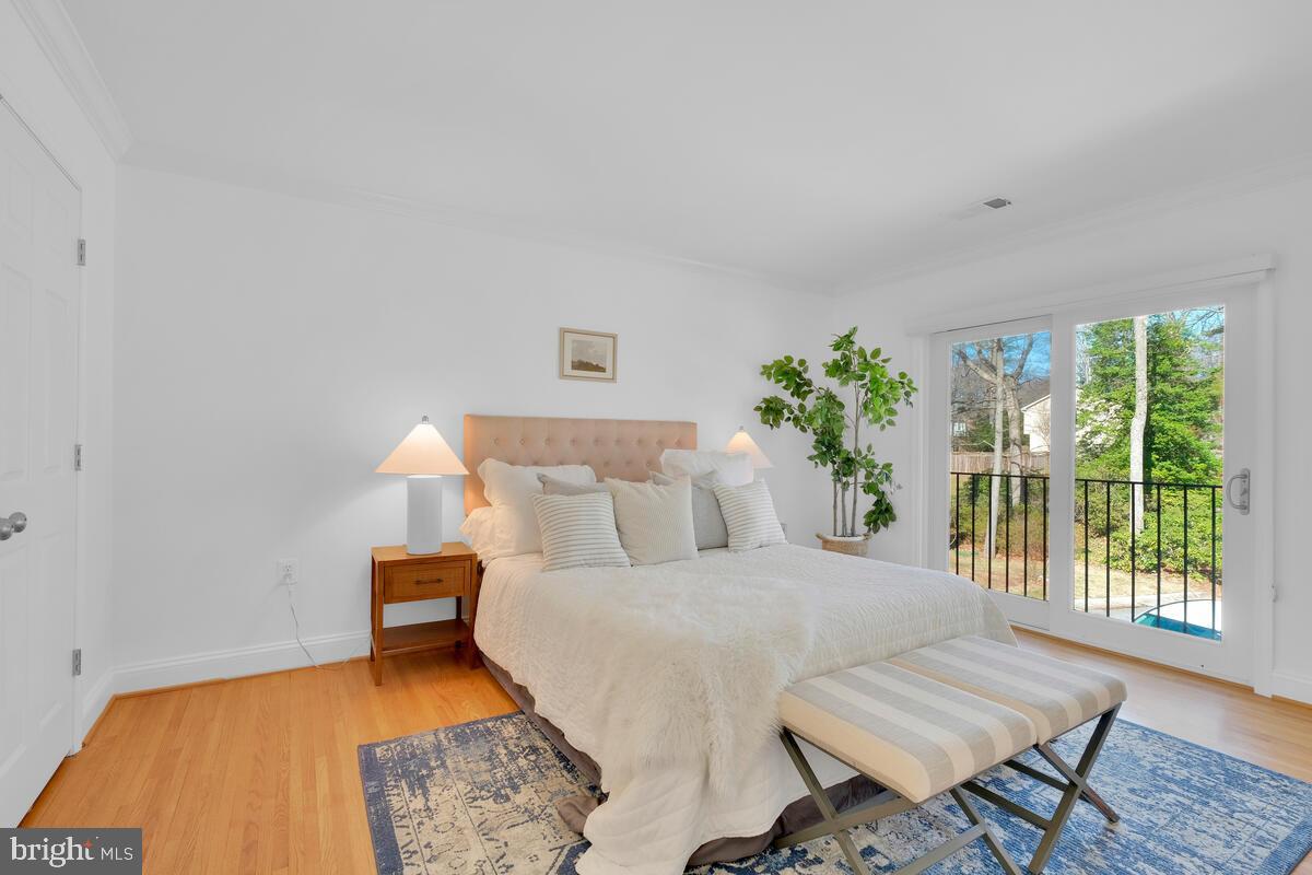 INVERNESS FOREST - Residential