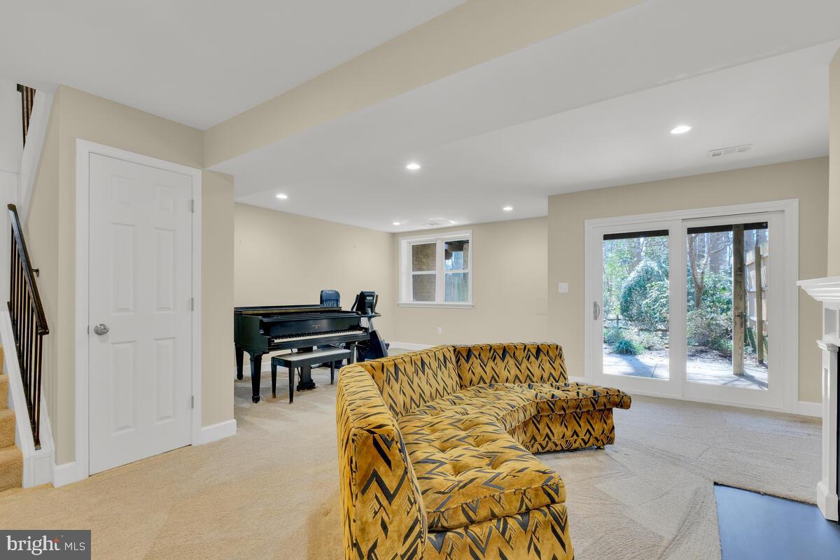 INVERNESS FOREST - Residential