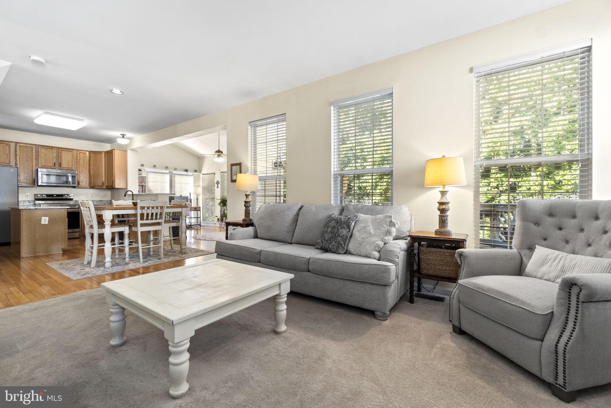 AUTUMN RIDGE - Residential