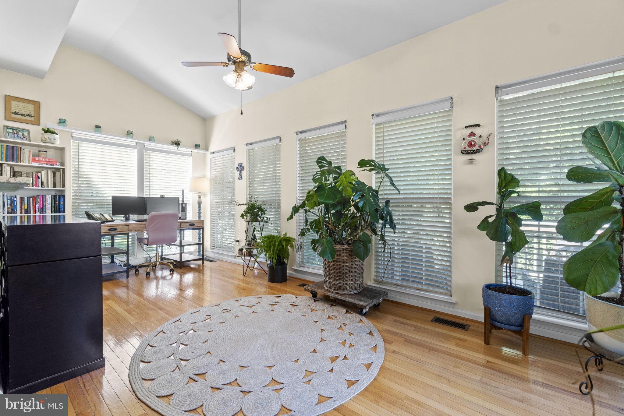 AUTUMN RIDGE - Residential