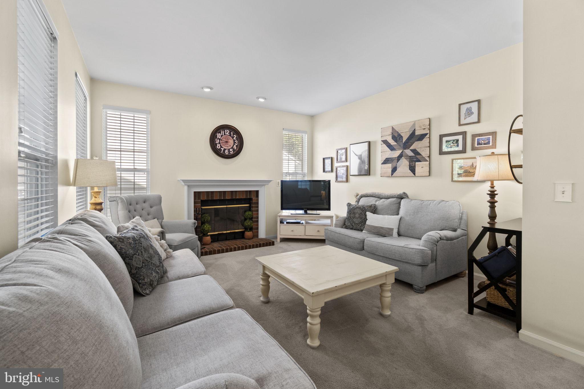 AUTUMN RIDGE - Residential