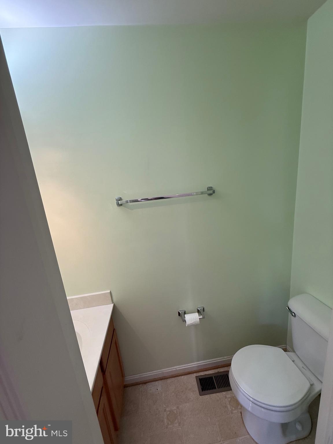 SALEM FIELDS - Residential Lease