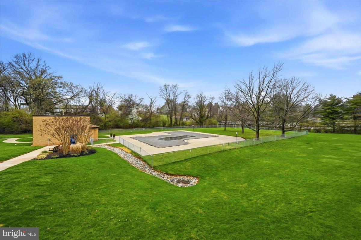 PLYMOUTH HILL - Residential