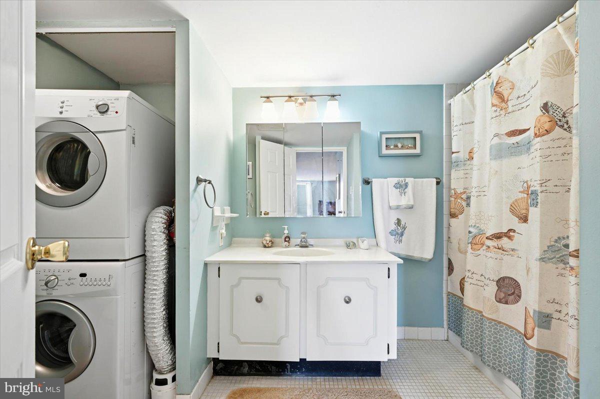 PLYMOUTH HILL - Residential