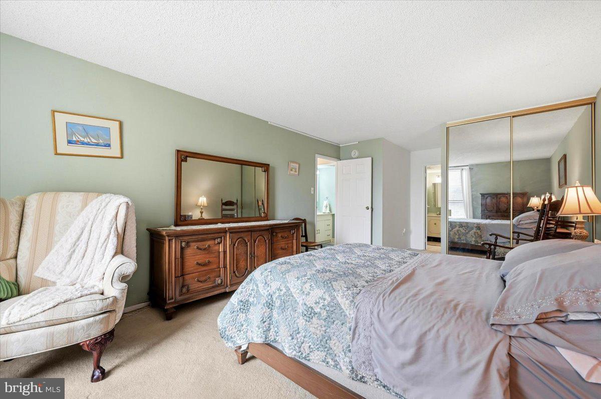 PLYMOUTH HILL - Residential