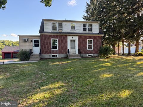 Homes For Sale - 1015 Chestnut Street<br/> Berks County, LEESPORT, PA 19533