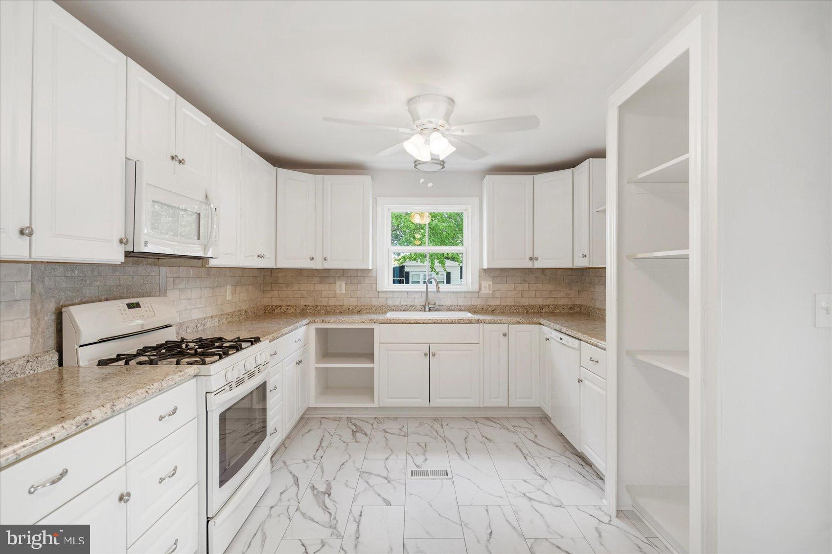 WILLIAMS ESTATES - Residential