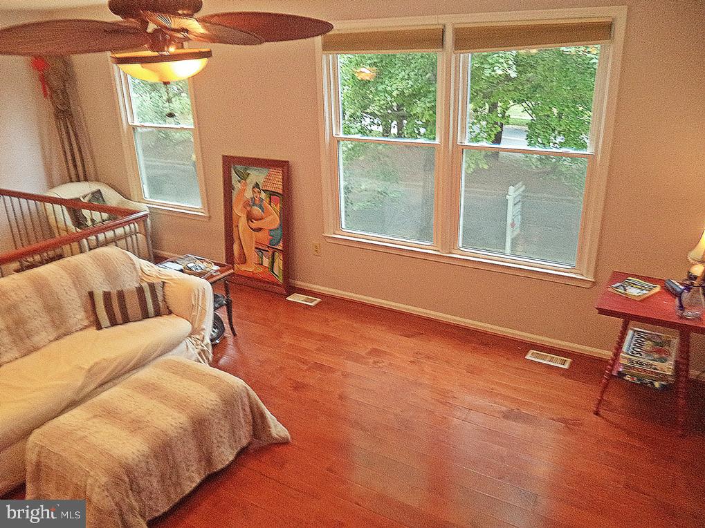 CHURCHILL TOWN SECTOR - Residential