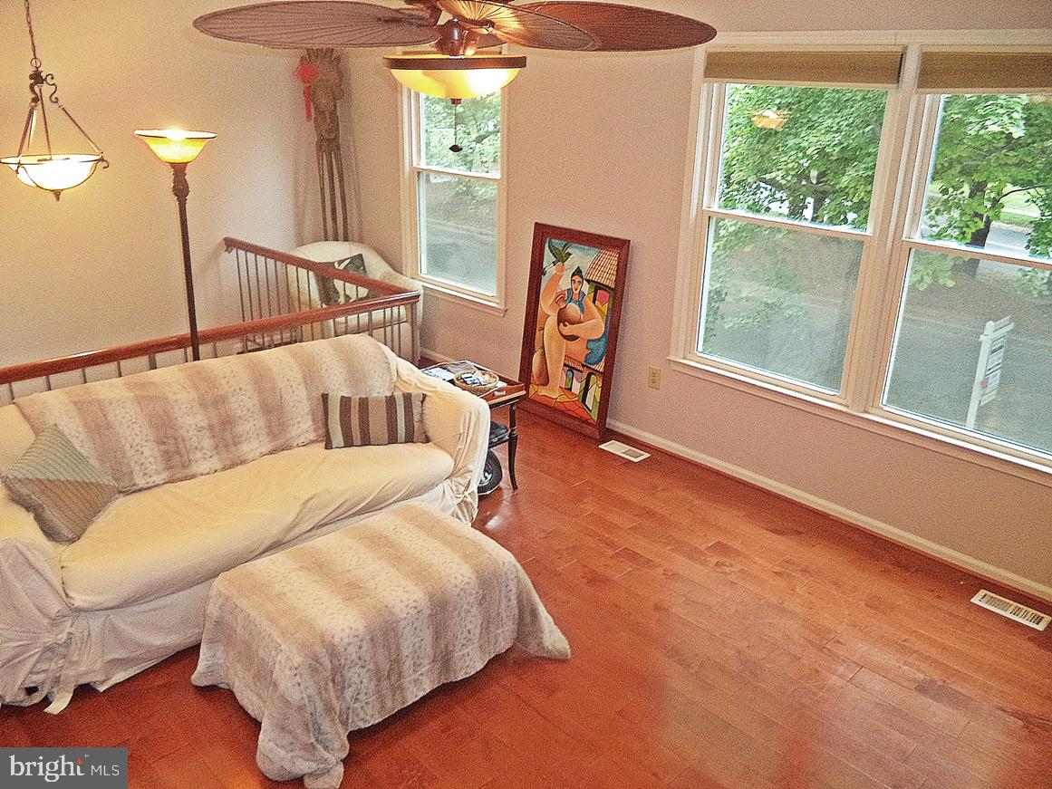 CHURCHILL TOWN SECTOR - Residential