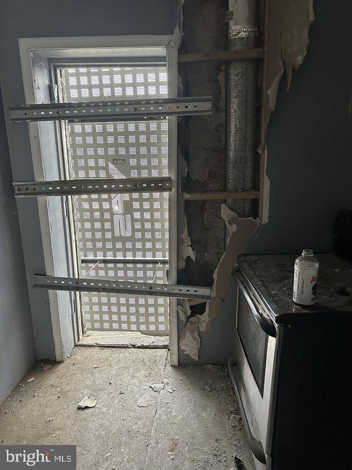 KENSINGTON - Residential