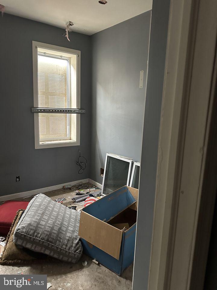 KENSINGTON - Residential