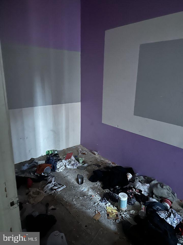 KENSINGTON - Residential