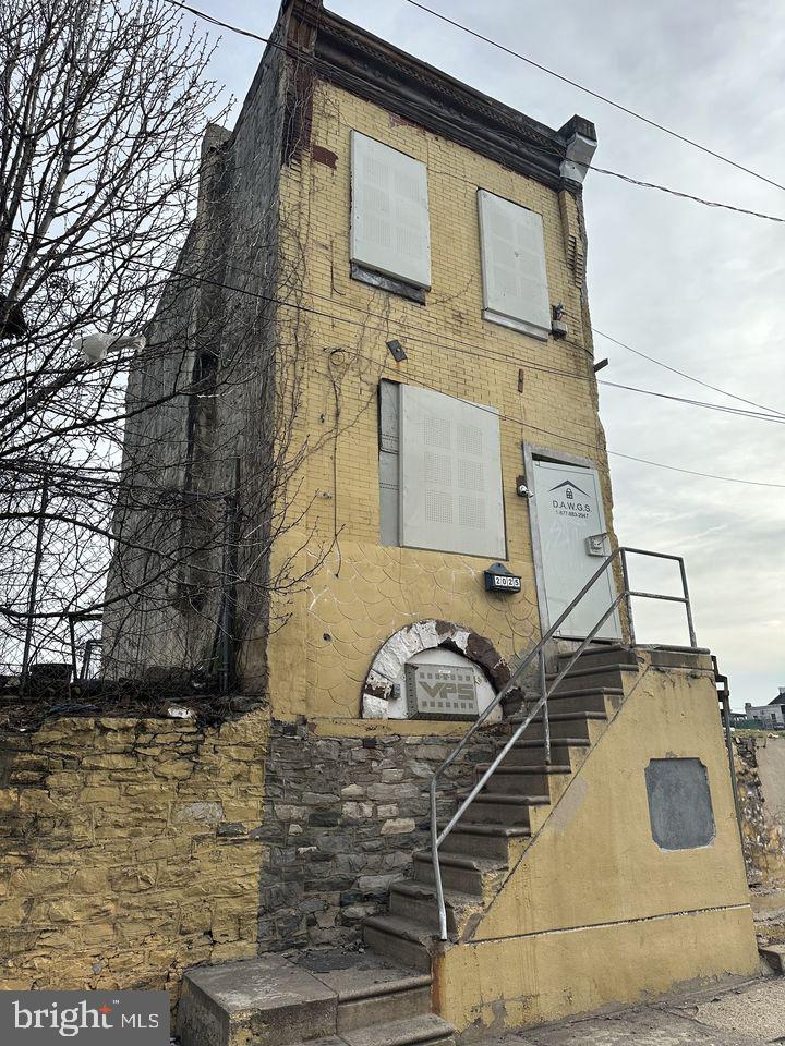 KENSINGTON - Residential