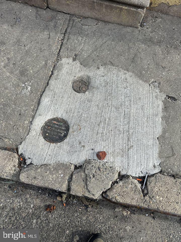 KENSINGTON - Residential