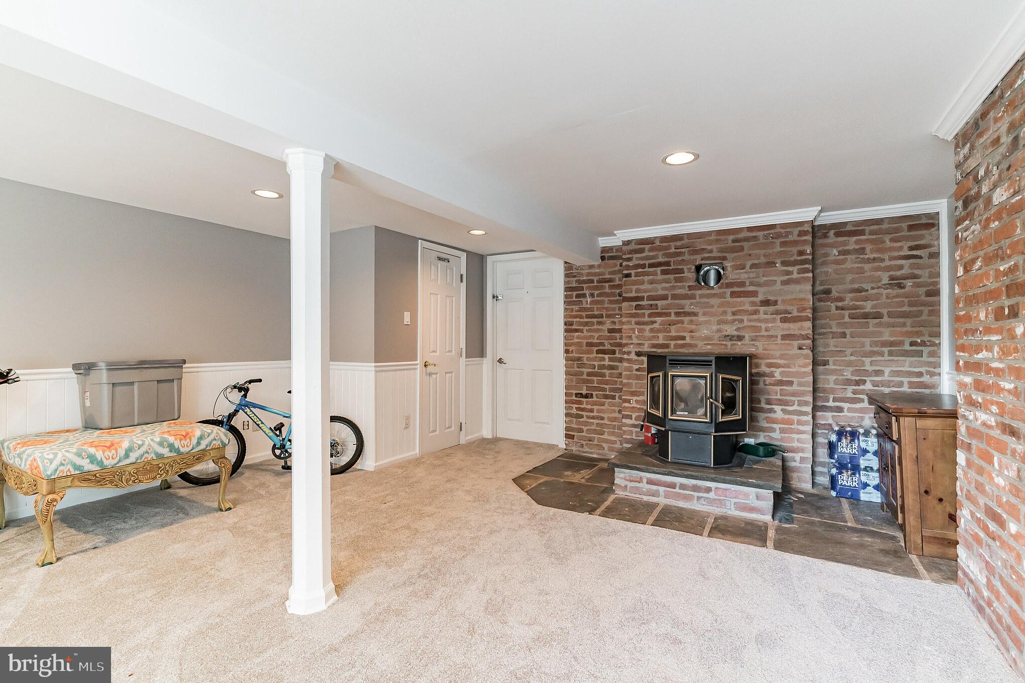 ROSEMORE ESTS - Residential